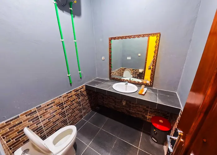 Guest house Ketapang Echo